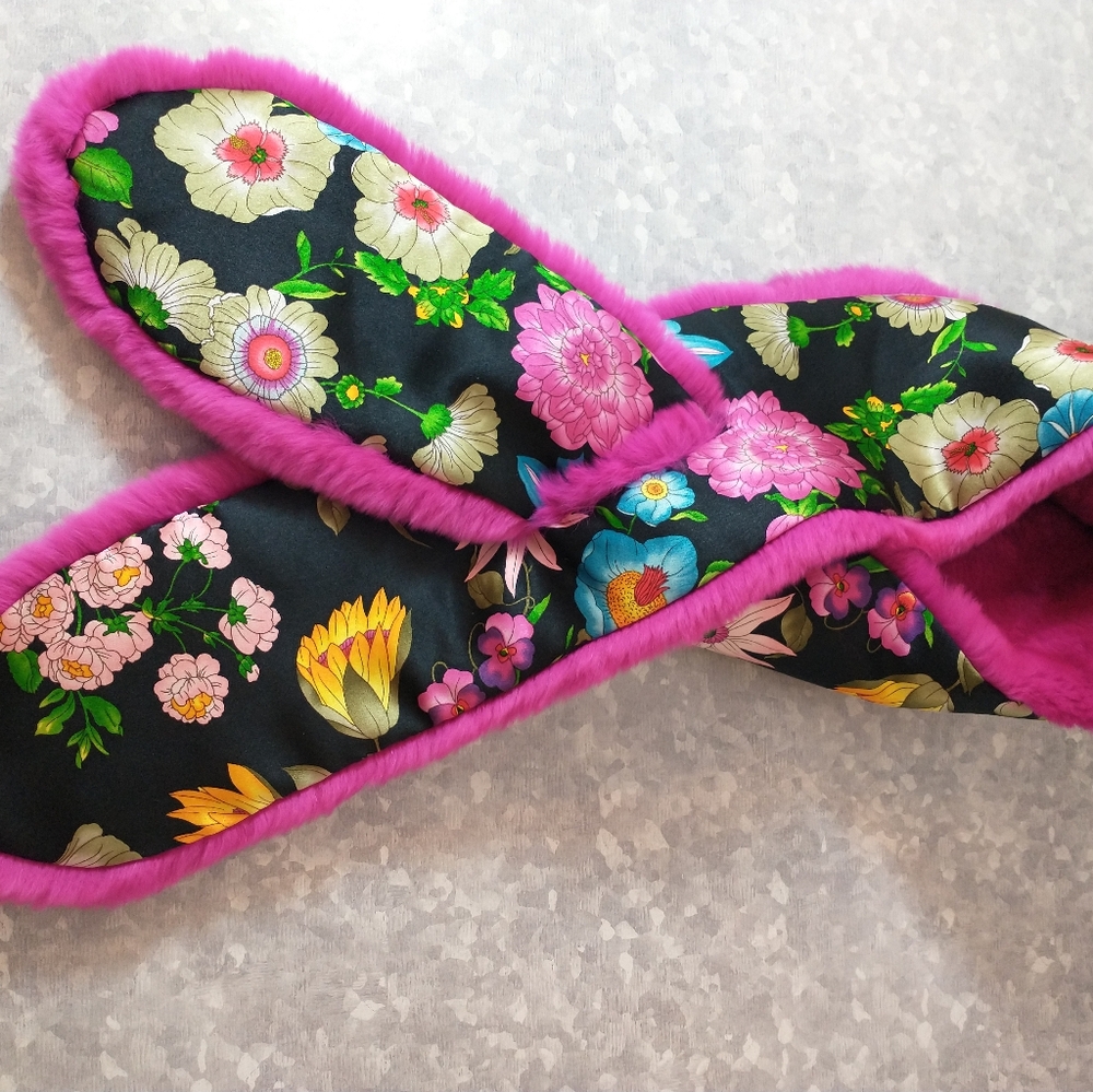 Hot Pink Reversible rabbit fur keyhole scarf - Picture 2 of 3